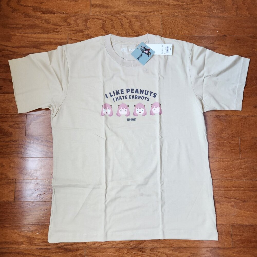 NWT Uniqlo SPY x FAMILY UT Tees Short-sleeves Tan Men (L)